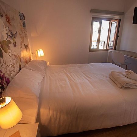 Apartamentos Turisticos Abrilymarzo Caceres Exterior photo